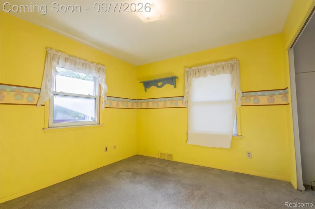 29447 Ravine Drive Livonia City MI 48152