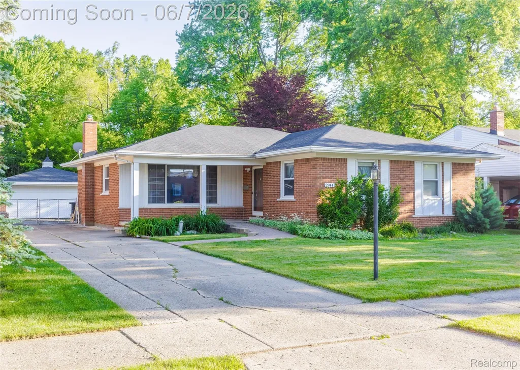 29447 Ravine Drive Livonia City MI 48152