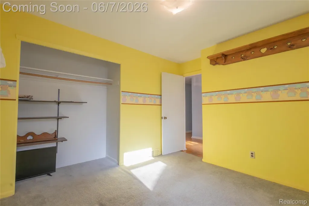 29447 Ravine Drive Livonia City MI 48152