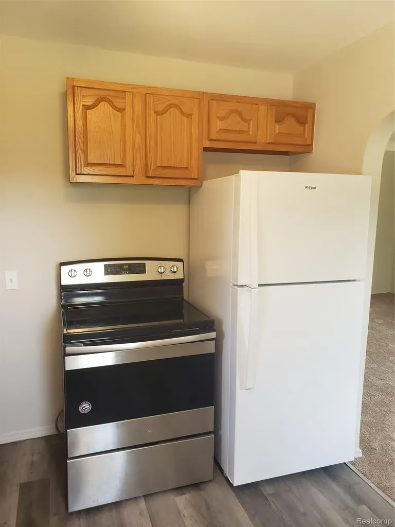 2157 Webber Avenue Burton City MI 48529