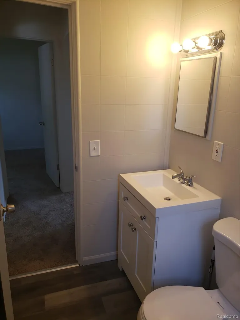 2157 Webber Avenue Burton City MI 48529