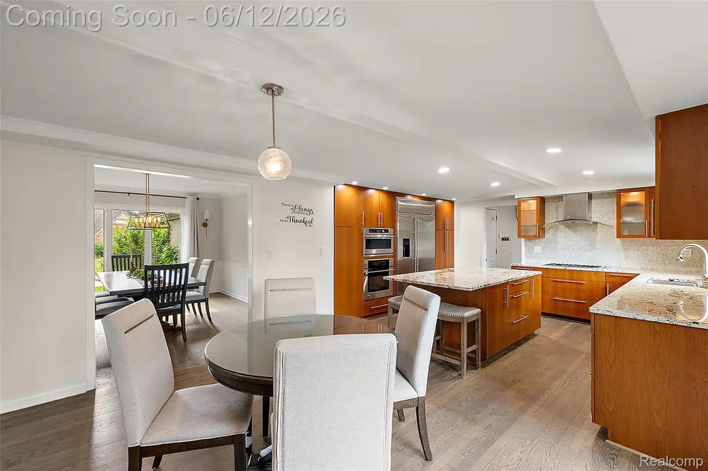 1966 Mapleridge Road Rochester Hills City MI 48309
