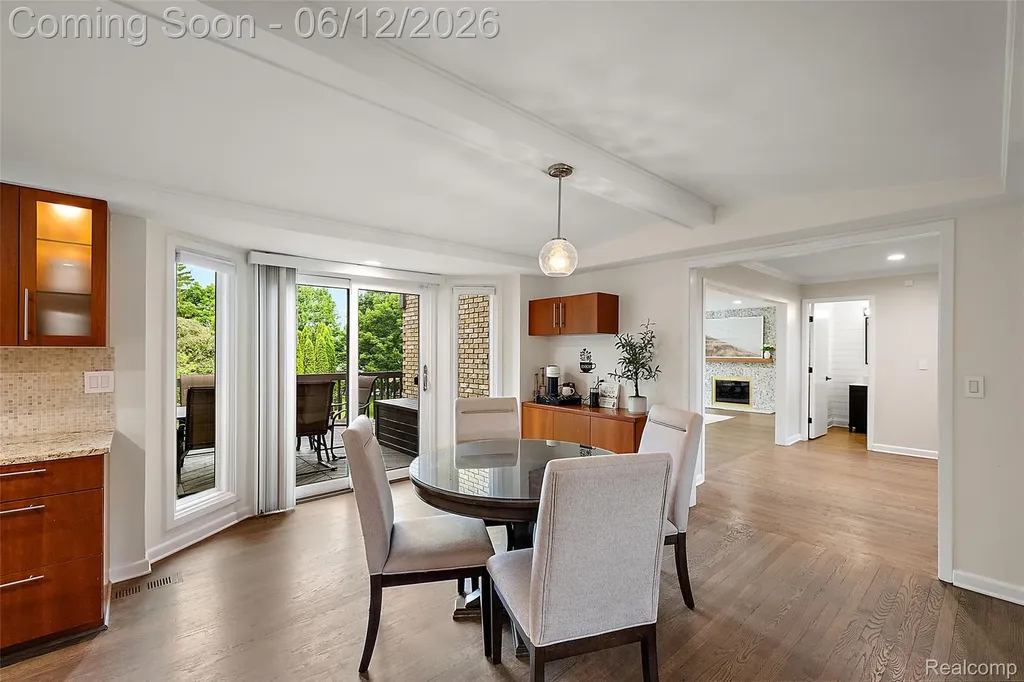 1966 Mapleridge Road Rochester Hills City MI 48309