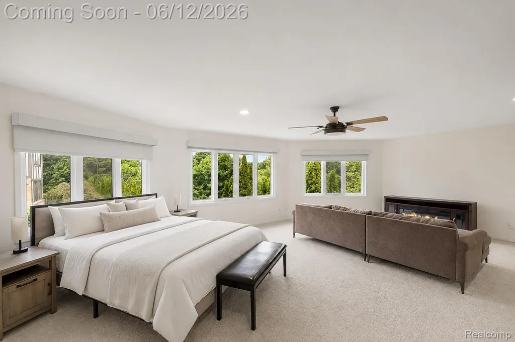 1966 Mapleridge Road Rochester Hills City MI 48309