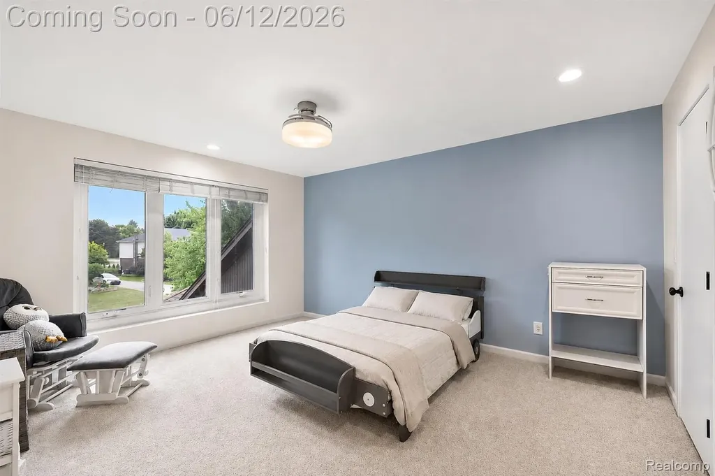 1966 Mapleridge Road Rochester Hills City MI 48309