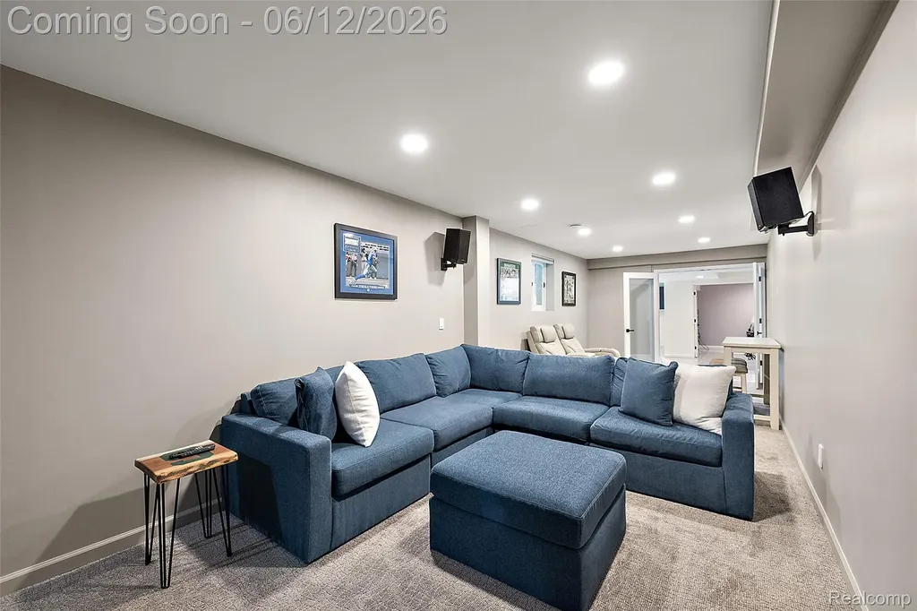 1966 Mapleridge Road Rochester Hills City MI 48309