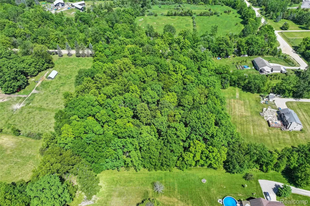 3075 Crandall Road Howell Township MI 48855