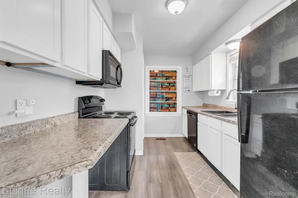 2324 Edwards Street Grand Blanc Charter Township MI 48439