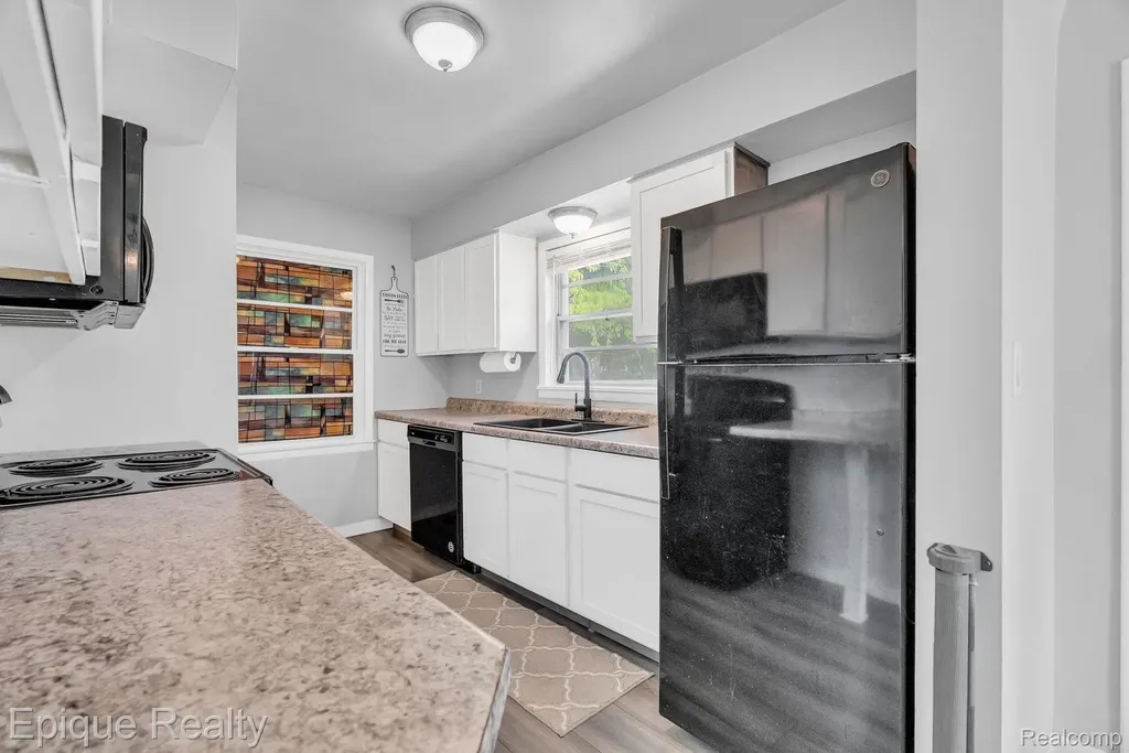 2324 Edwards Street Grand Blanc Charter Township MI 48439
