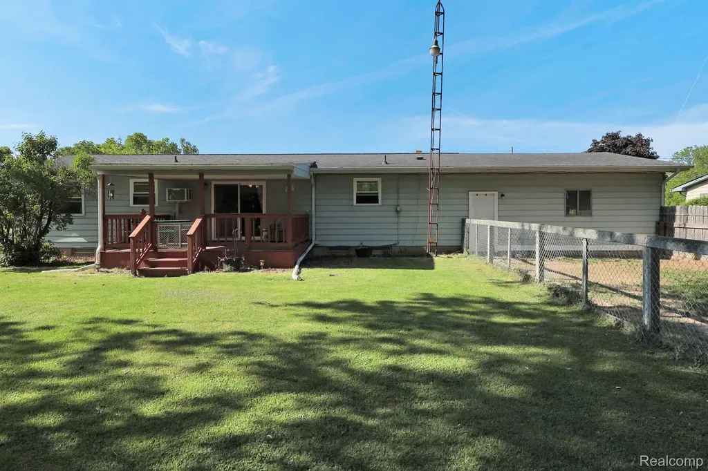 6245 W Coldwater Road Mt. Morris Township MI 48433