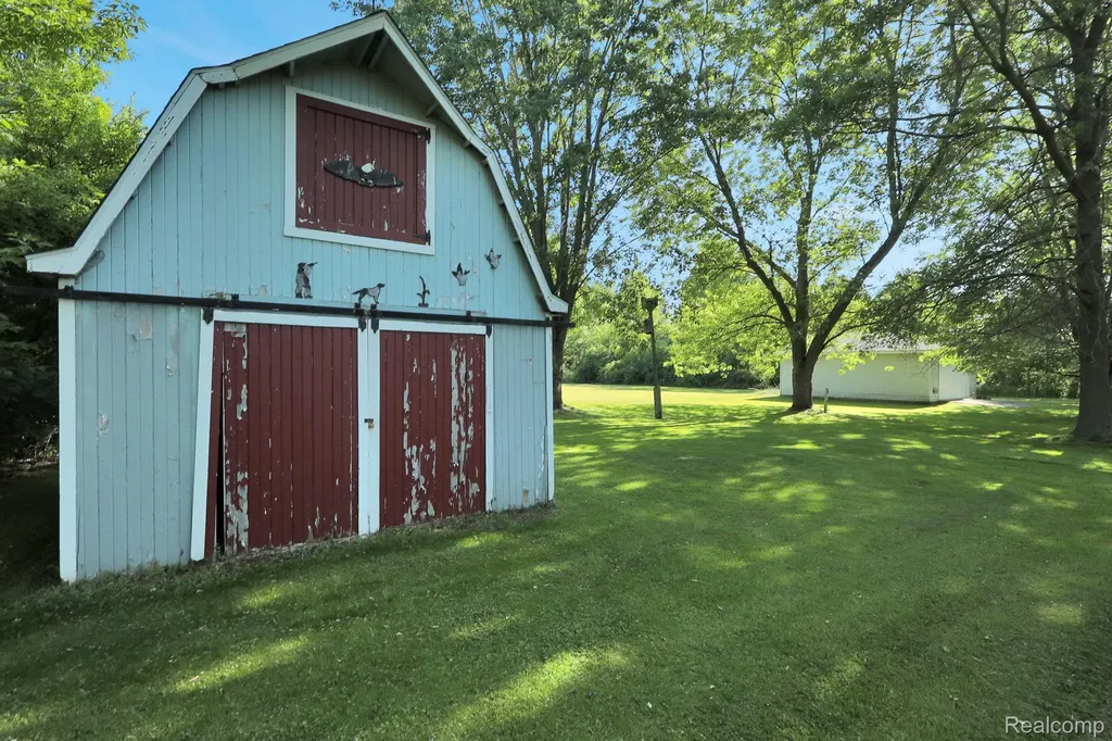 6245 W Coldwater Road Mt. Morris Township MI 48433