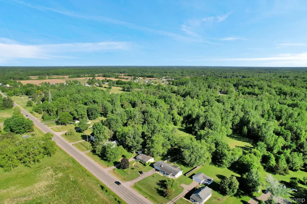 6245 W Coldwater Road Mt. Morris Township MI 48433