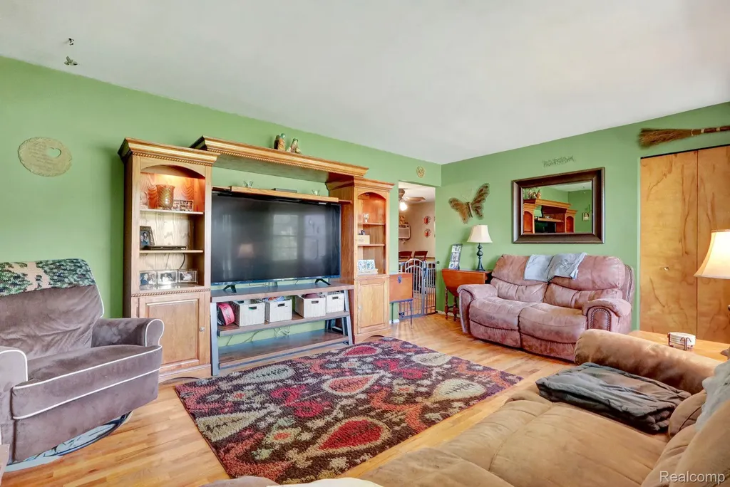 6245 W Coldwater Road Mt. Morris Township MI 48433