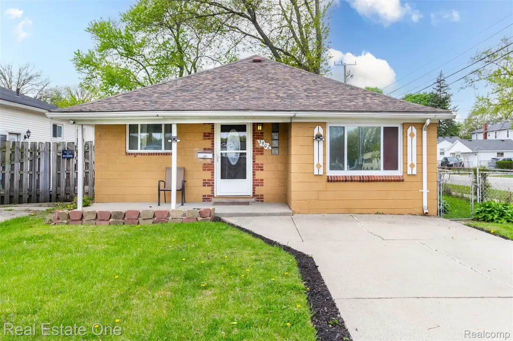 3902 Ziegler Street Dearborn Heights City MI 48125