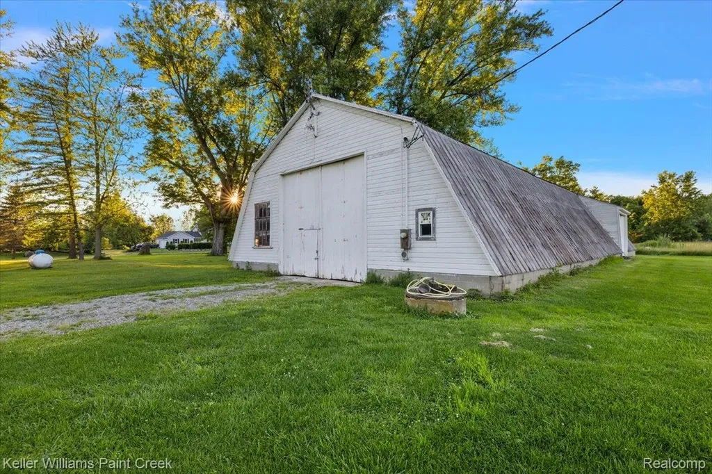 54230 Card Road Macomb Township MI 48042