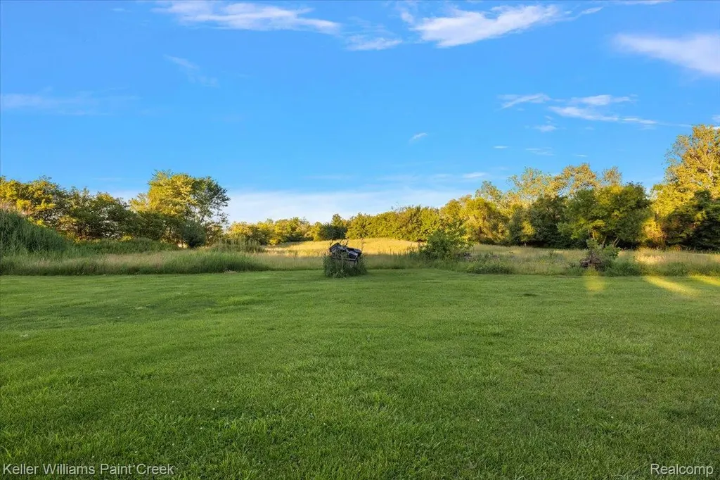 54230 Card Road Macomb Township MI 48042