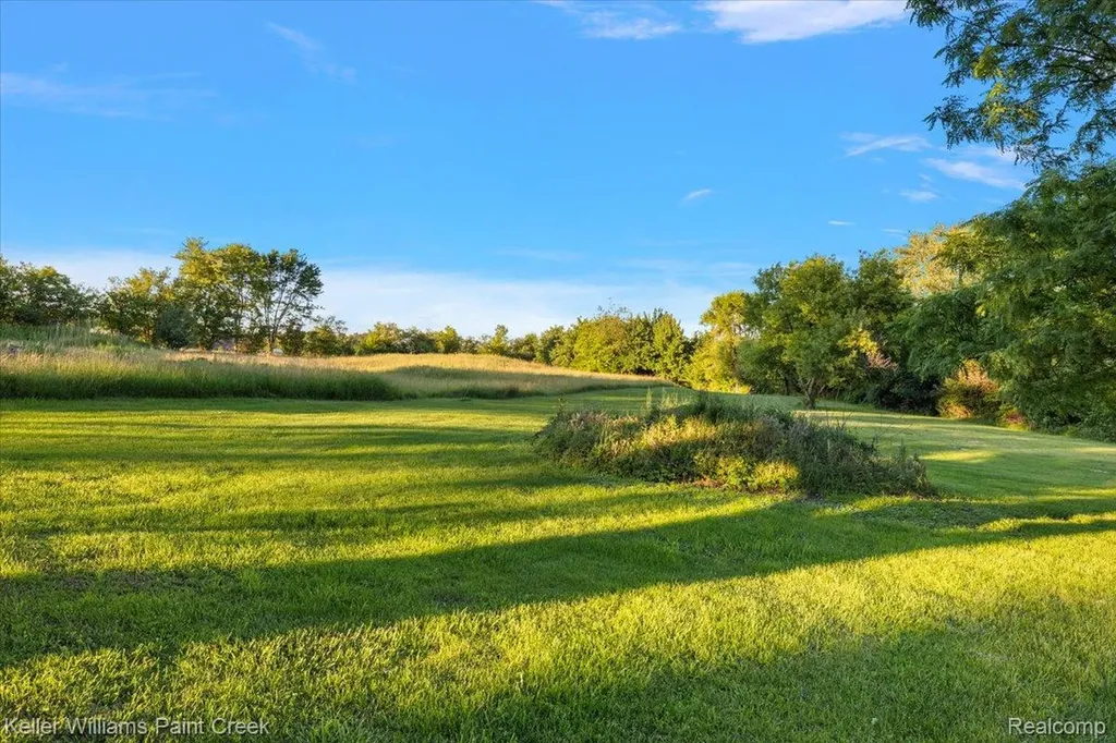 54230 Card Road Macomb Township MI 48042