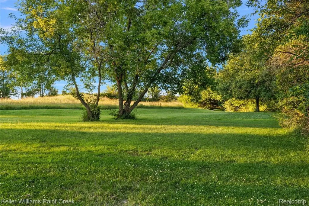 54230 Card Road Macomb Township MI 48042