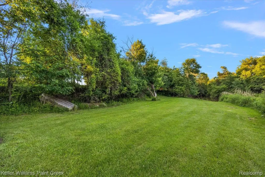 54230 Card Road Macomb Township MI 48042