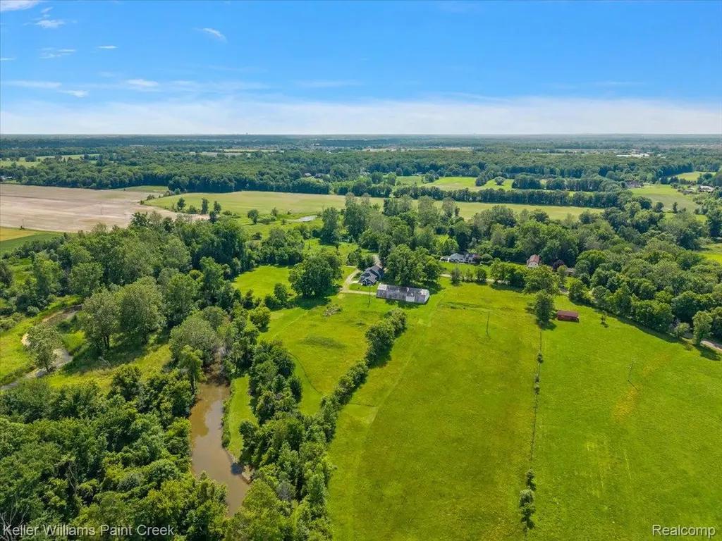 54230 Card Road Macomb Township MI 48042