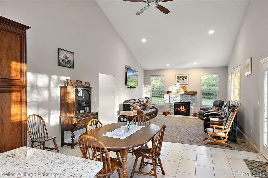 54230 Card Road Macomb Township MI 48042