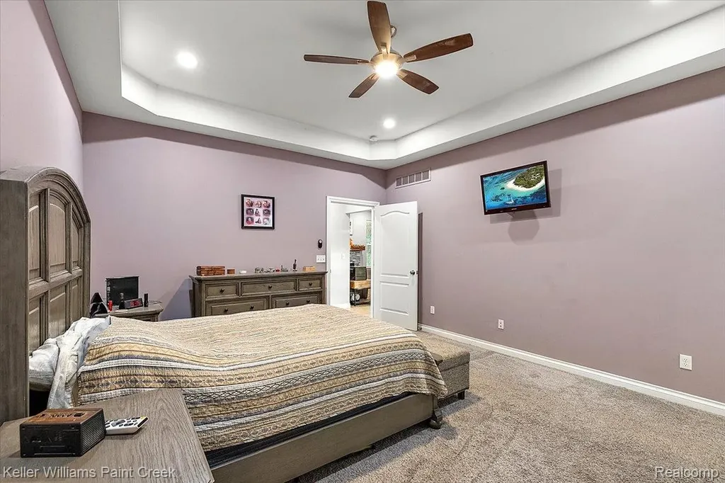 54230 Card Road Macomb Township MI 48042