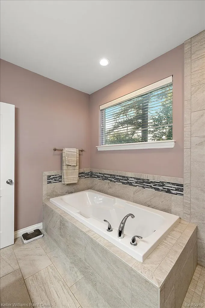 54230 Card Road Macomb Township MI 48042
