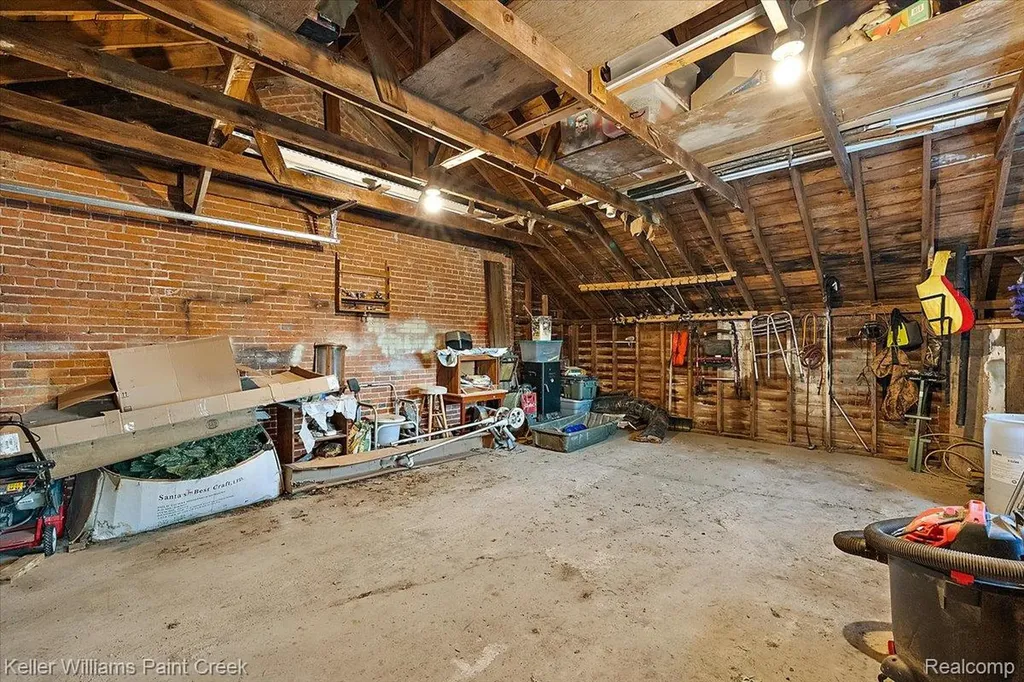 54230 Card Road Macomb Township MI 48042