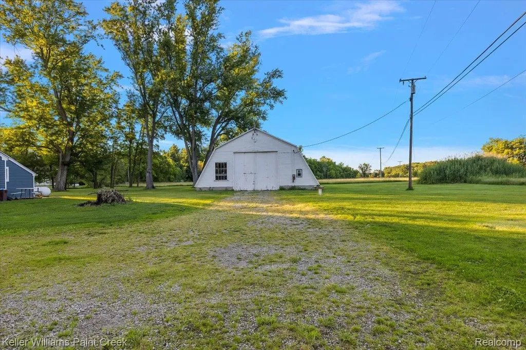 54230 Card Road Macomb Township MI 48042