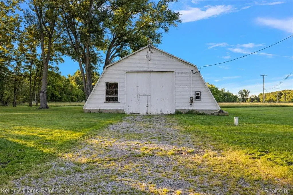54230 Card Road Macomb Township MI 48042