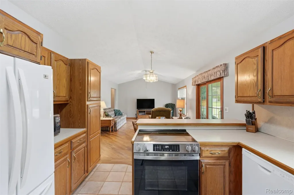 2482 Valley Lane Drive Grand Blanc Charter Township MI 48439