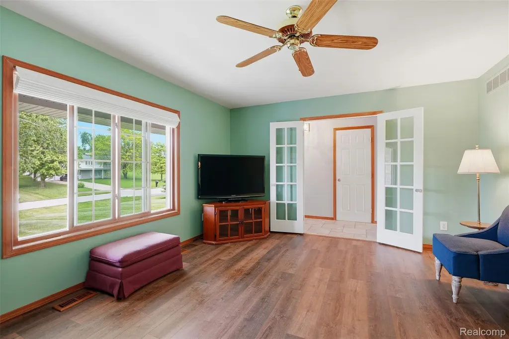2482 Valley Lane Drive Grand Blanc Charter Township MI 48439