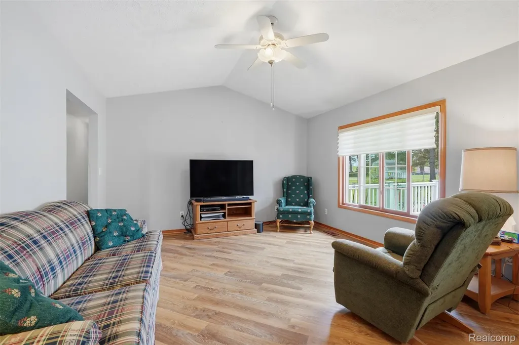 2482 Valley Lane Drive Grand Blanc Charter Township MI 48439