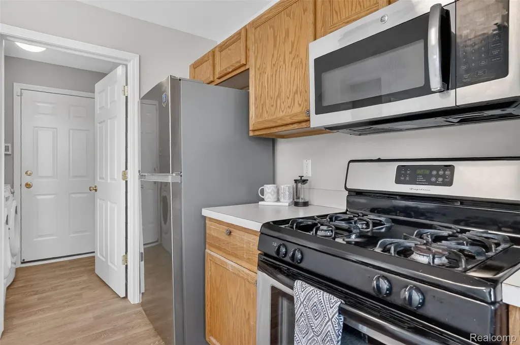 7460 Kensington Drive York Charter Township MI 48197