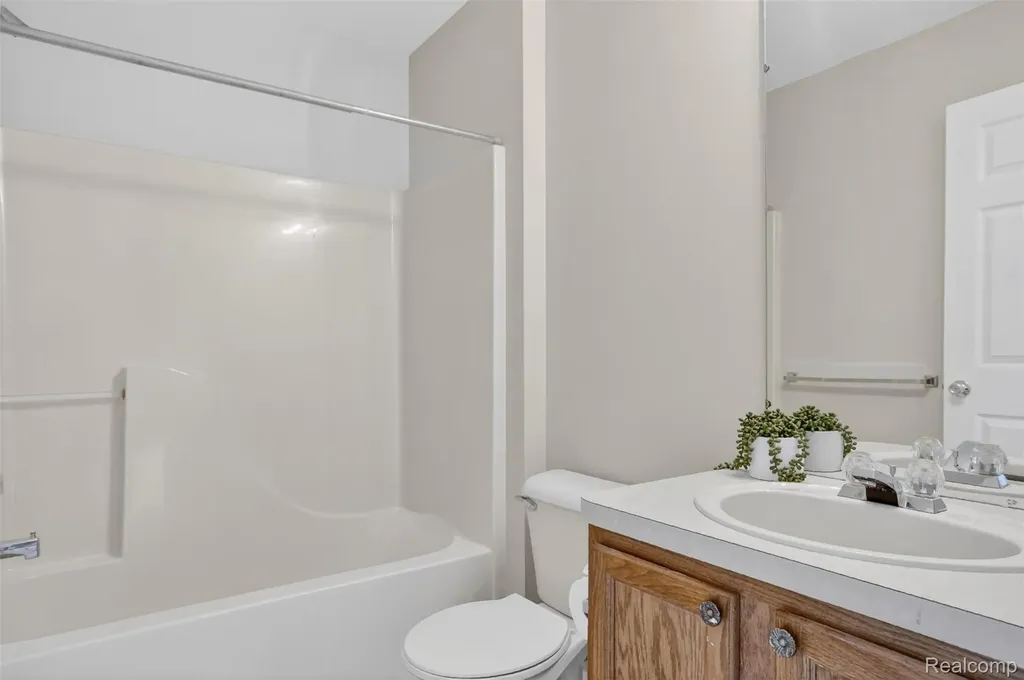 7460 Kensington Drive York Charter Township MI 48197