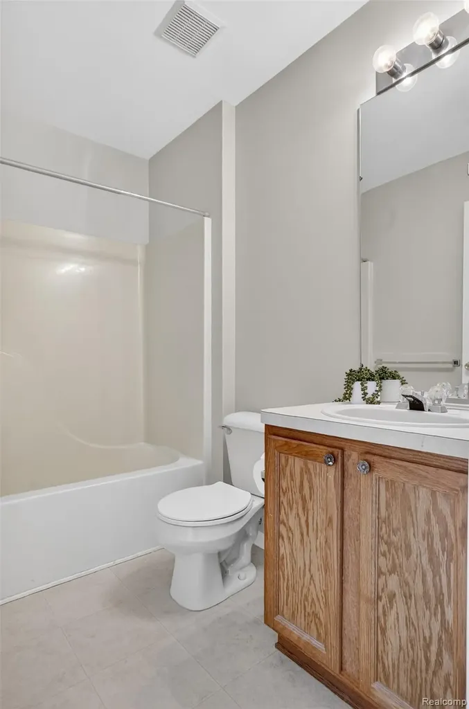 7460 Kensington Drive York Charter Township MI 48197