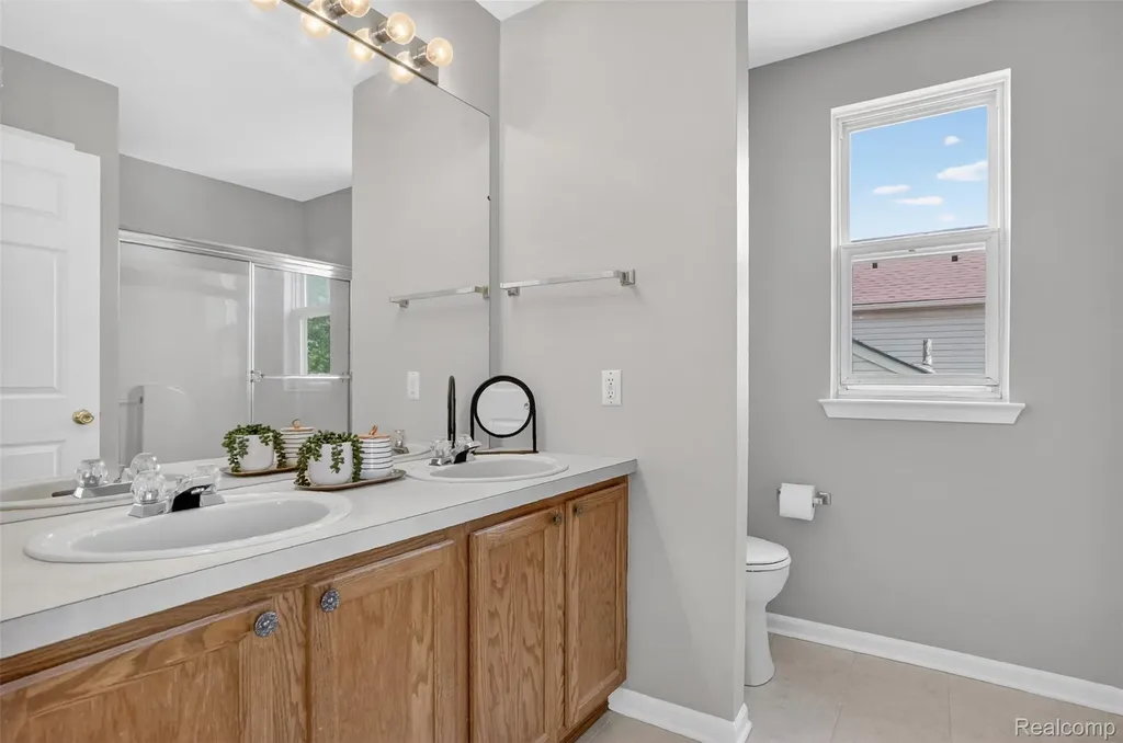 7460 Kensington Drive York Charter Township MI 48197