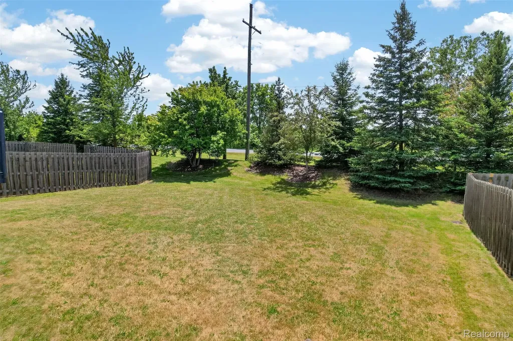 7460 Kensington Drive York Charter Township MI 48197
