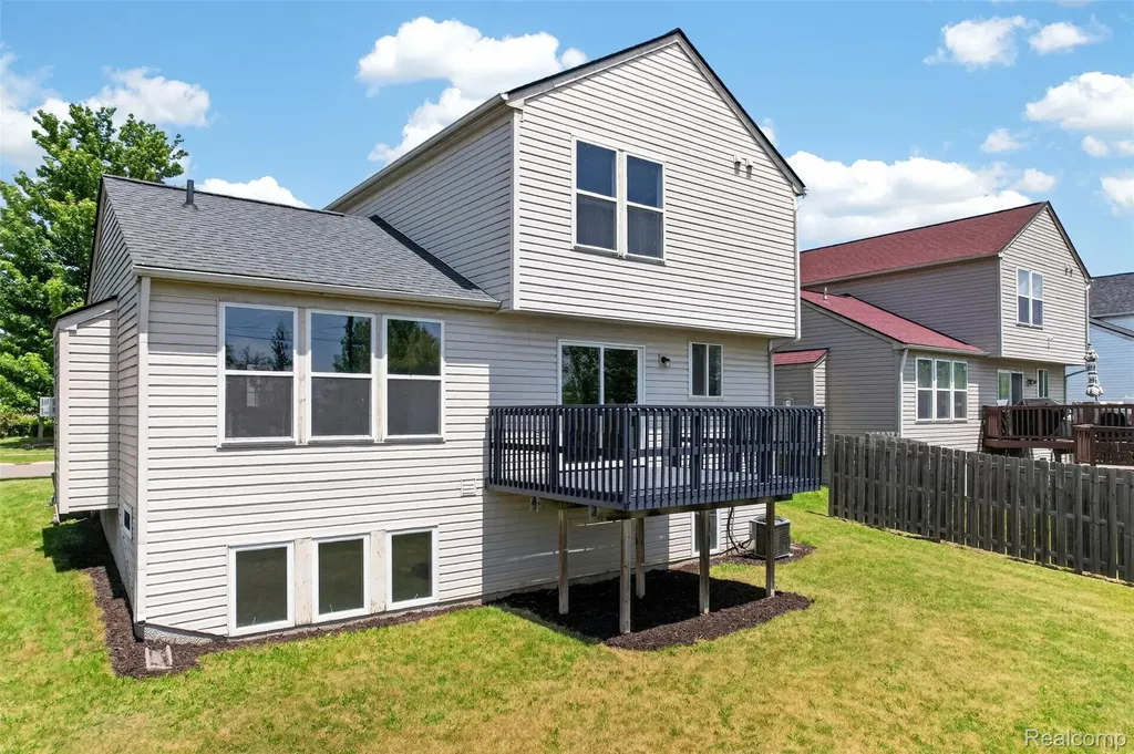 7460 Kensington Drive York Charter Township MI 48197