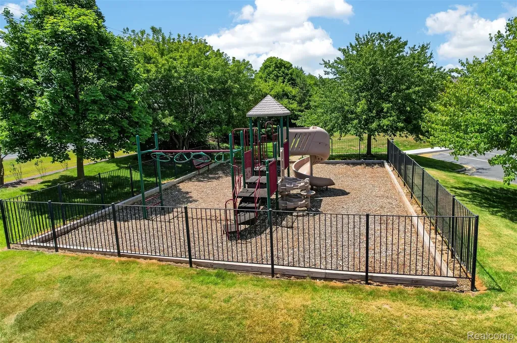 7460 Kensington Drive York Charter Township MI 48197