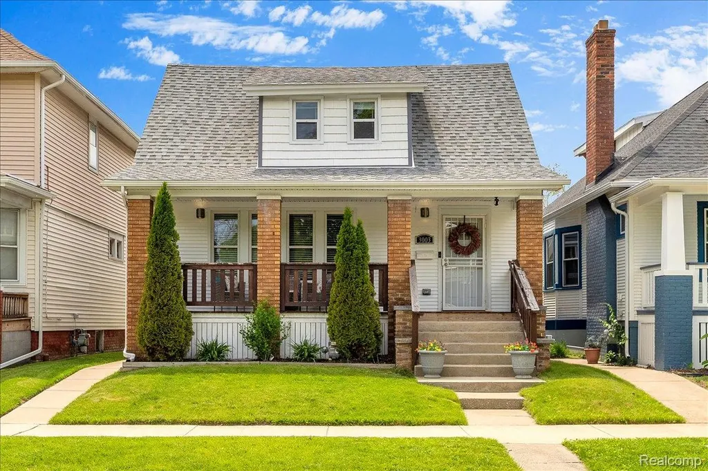 3003 Fischer Street Detroit City MI 48214