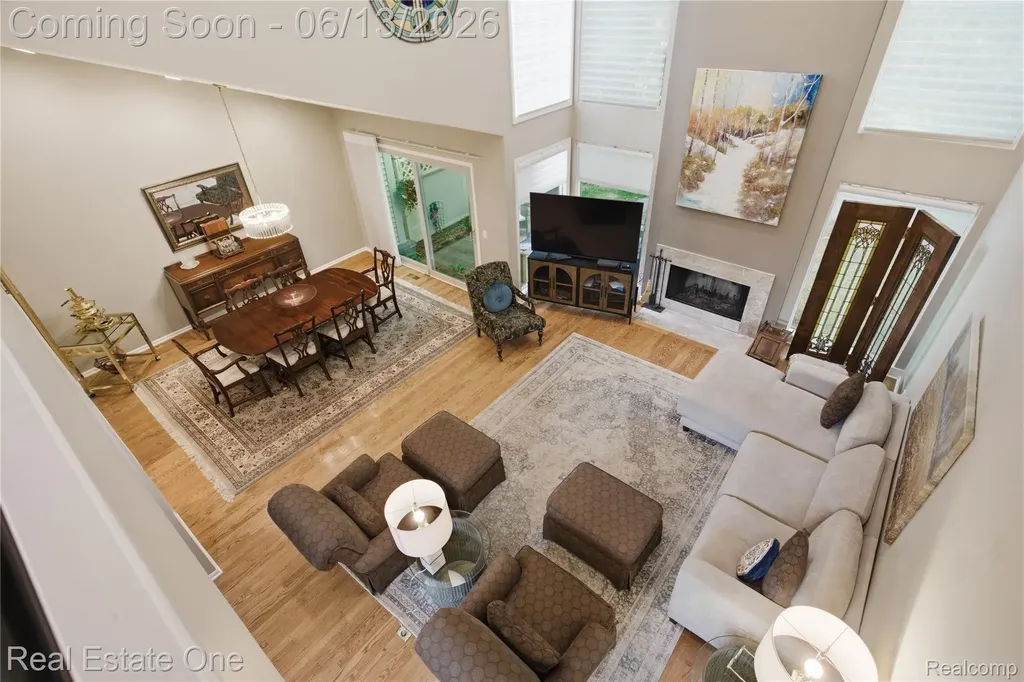 6011 Simsbury Court West Bloomfield Charter Township MI 48322