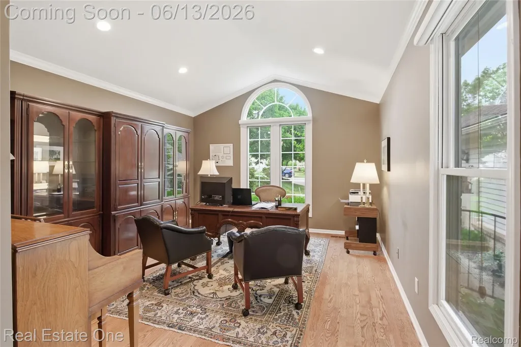 6011 Simsbury Court West Bloomfield Charter Township MI 48322