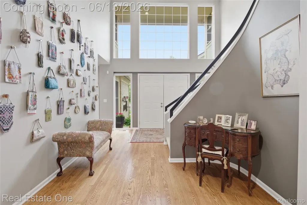 6011 Simsbury Court West Bloomfield Charter Township MI 48322
