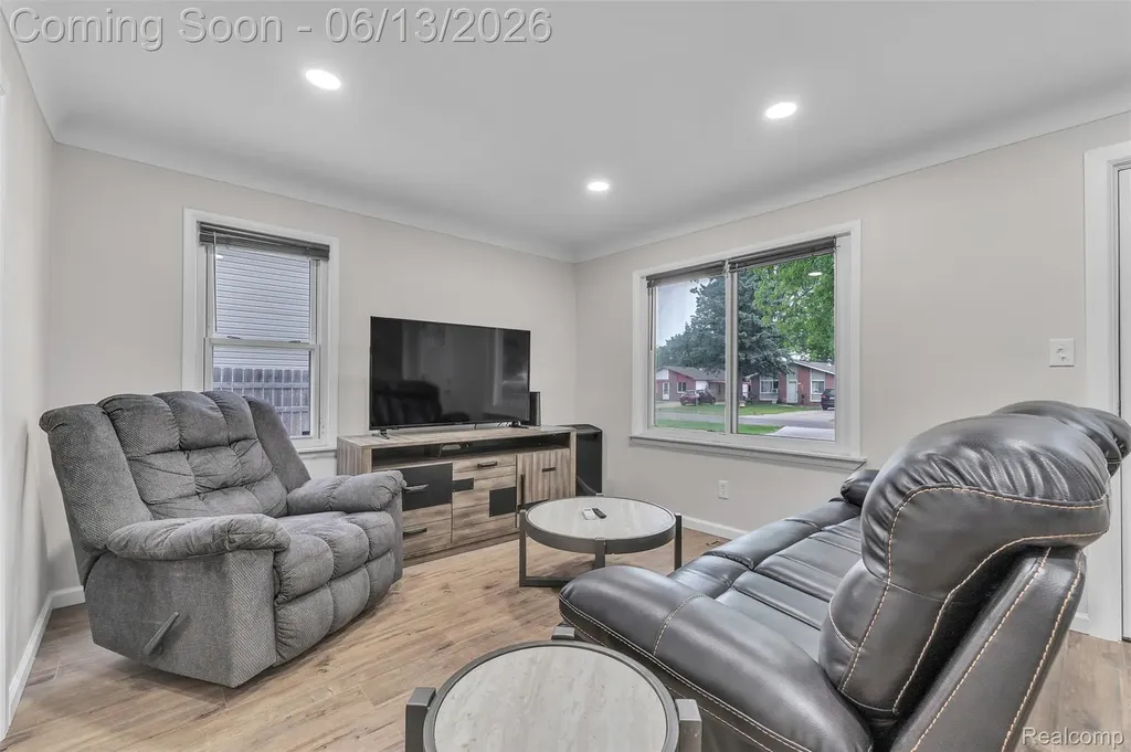 14470 Syracuse Street Taylor City MI 48180