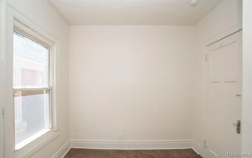 1565 W Grand Boulevard Detroit City MI 48208