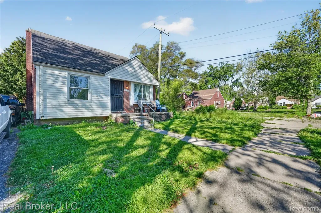 10709 Meuse Street Detroit City MI 48224