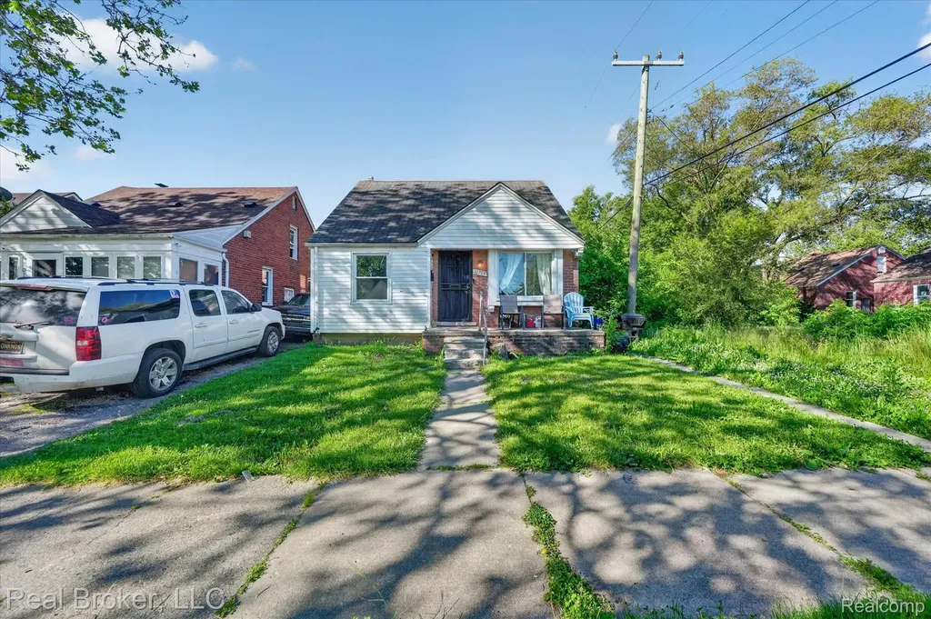10709 Meuse Street Detroit City MI 48224