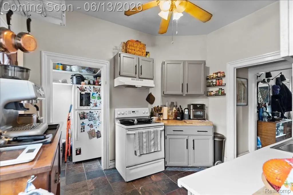 316 Washtenaw Avenue Ypsilanti City MI 48197