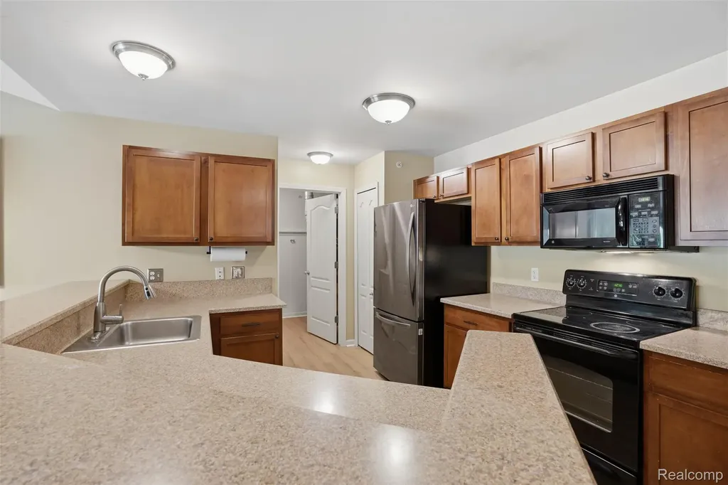 320 N Wixom Road Wixom City MI 48393